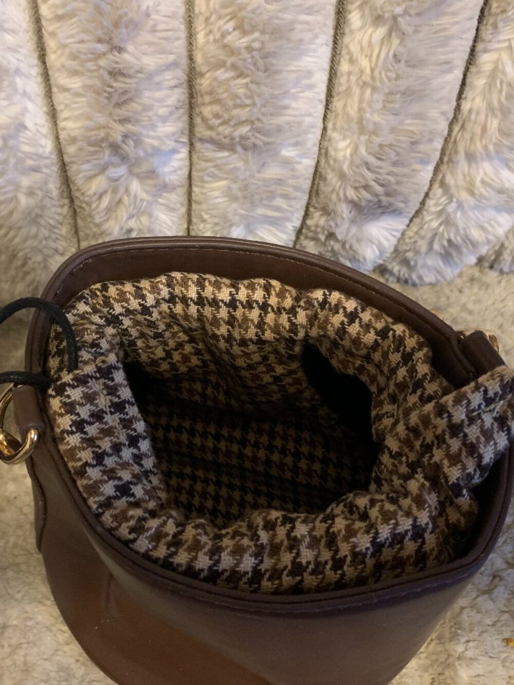 Round Brown Faux Leather Bucket Shoulder Bag Purse - Picture 3 of 5